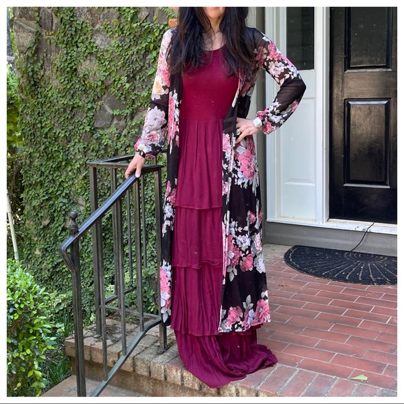 BEAUTIFUL BURGUNDY LAYERED TANK MAXI DRESS - Picture 9 of 9